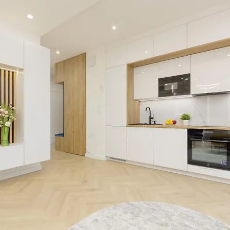 Luxury Wynalazek In Mokotow By Renters Prestige