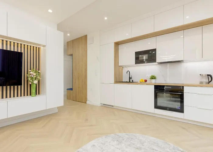 Luxury Wynalazek In Mokotow By Renters Prestige